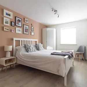 Spacious Central Family Apartment